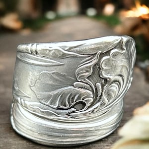 Flower De Luce Spoon Ring: 1904 Oneida Silverware, Vintage Statement Jewelry