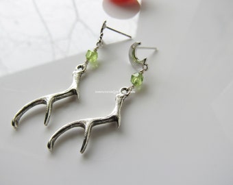 Silver antler earrings stud - peridot gemstone, silver dangle, crescent moon, woodland, boho earrings for women