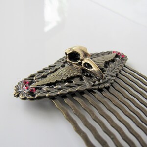 Corvid skull hair comb bird wings, gothic hair piece, women, decorative comb, alternative wedding image 2