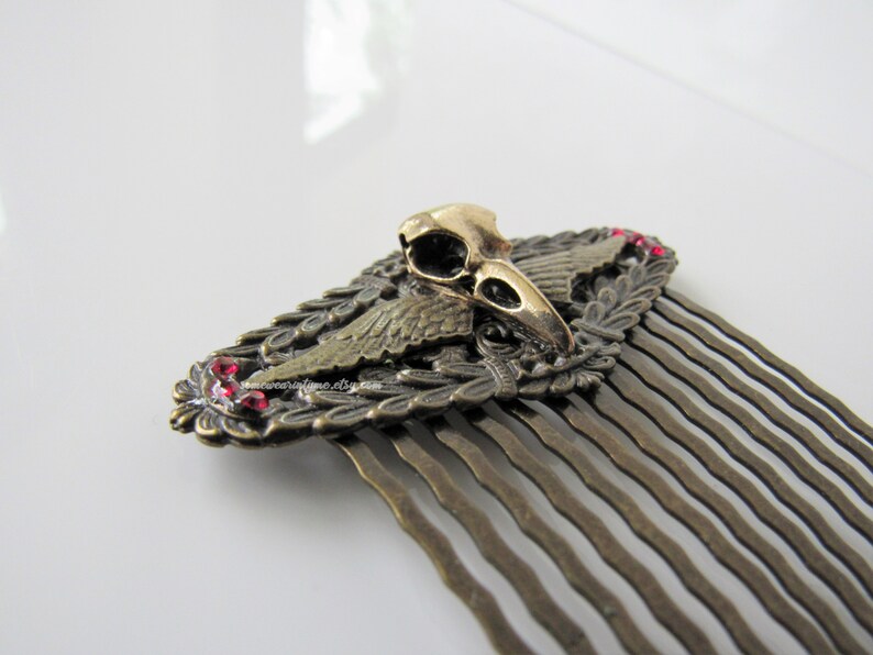 Corvid skull hair comb bird wings, gothic hair piece, women, decorative comb, alternative wedding image 2