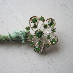 Green rhinestone shawl pin - holly wood, decorative pin, spring flowers, snowflake, nature inspired