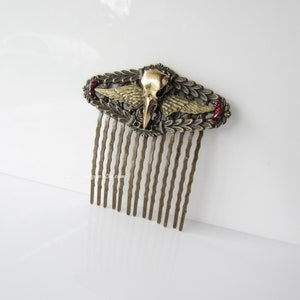 Corvid skull hair comb bird wings, gothic hair piece, women, decorative comb, alternative wedding image 5