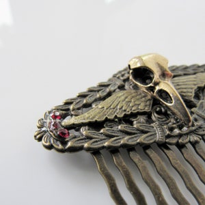 Corvid skull hair comb bird wings, gothic hair piece, women, decorative comb, alternative wedding image 3