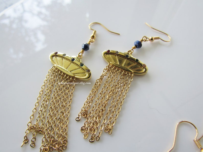 Goldene UFO-Ohrringe baumelnde, handgefertigte Ohrringe für Frauen, Quastenfransen, Edelstein Bild 5