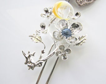 Flower hair pin - mother of pearl moon, celestial hair, crescent moon hair fork, hair pin pearl, women