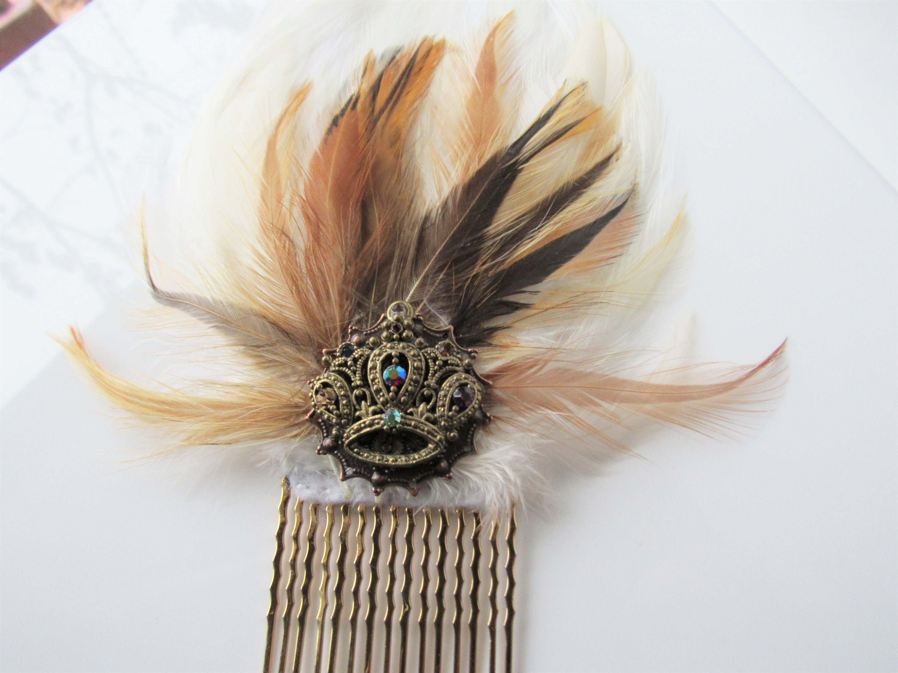 Carolina Herrera hair comb with feathers Feather Hair Comb, Bridal Hair Comb, White Feather Comb  main image 3