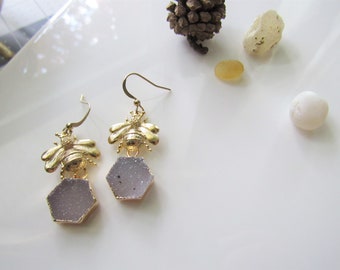 Bee earrings gold - druzy gemstone, honeycomb earrings, bohemian