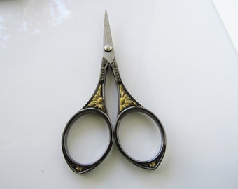 Black and gold flower scissors - vintage style, floral scissors, embroidery gifts, fiber art supplies, quilting