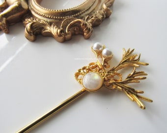 Flower hair pin wedding - moonstone gemstone, fresh water pearls, hair stick for women, decorative hair pin, gold