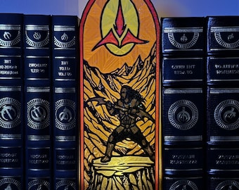 XL Stained Glass LED Light Book Nook - Honor & Glory | 11.6" Tall 3D Printed Interstellar Warrior Bookshelf Insert | Fantasy Library Art