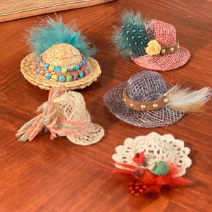 Miniature Hats Vintage Dollhouse Hats Lot of 5  Country Cottage Farmhouse Decor