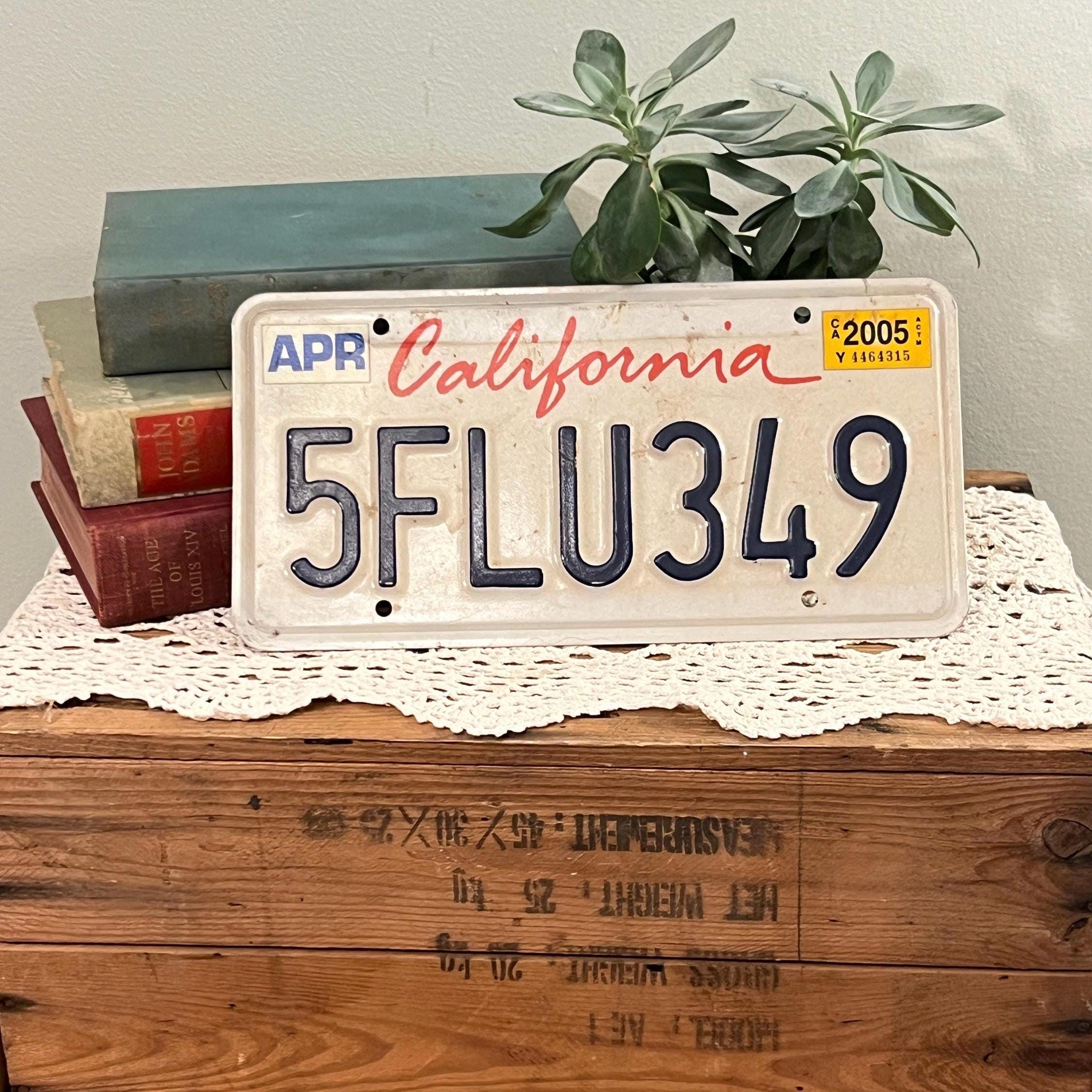 カリフォルニア州ナンバープレート 5FLU349 - Etsy 日本