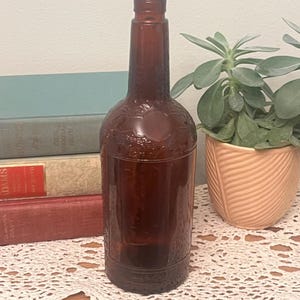 Distinguished Gentleman Whiskey Brown Glass 1949 Vintage Bottles Antique Primitive Bottle Prohibition  Country Cottage Farmhouse Decor
