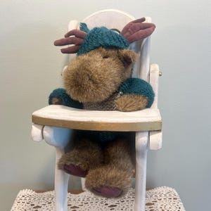 Boyd&#39;s Bears Brown Moose in Green Sweater No Tags  Country Cottage Farmhouse Decor