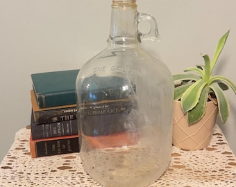 Vintage 1 Gallon Duraglass Glass Jug / Bottle