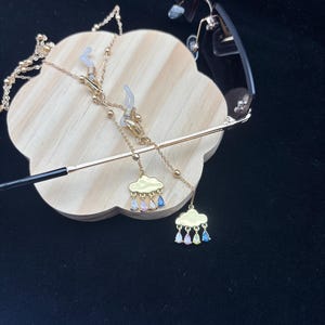 Catena per occhiali a forma di goccia d'acqua colorata, catena per occhiali a forma di nuvola, squisita catena per occhiali, catena antiscivolo per occhiali da sole, accessori per occhiali