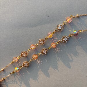 Brillenketting met kralen, brillenketting met bloemen, modieuze brillenketting, zonnebrilketting