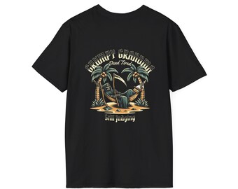 Camiseta divertida de esqueleto, camiseta sarcástica "Muerto de cansancio, aún juzgando", camiseta unisex de estilo suave con humor negro para Halloween, regalo para mamás cansadas