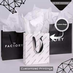 Sacs en papier avec poignée pour emballage de vêtements avec logo de marque personnalisé