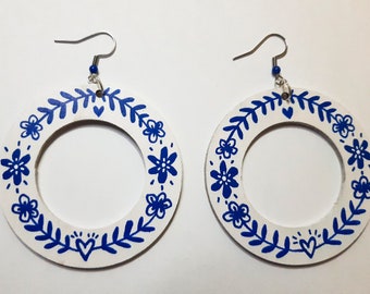 Azure Blossom, wooden white and cobalt blue hoop earrings with floral design, handmade earrings, handmade jewelry, OOAK