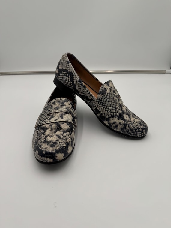 Circus by Sam Edelman Tanner Loafers Snakeskin Print Womens  display picture 1