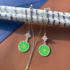 Catena per occhiali con ciondolo verde-arancio, graziosa catena per occhiali da sole, catena per occhiali con frutta, regalo per innamorati