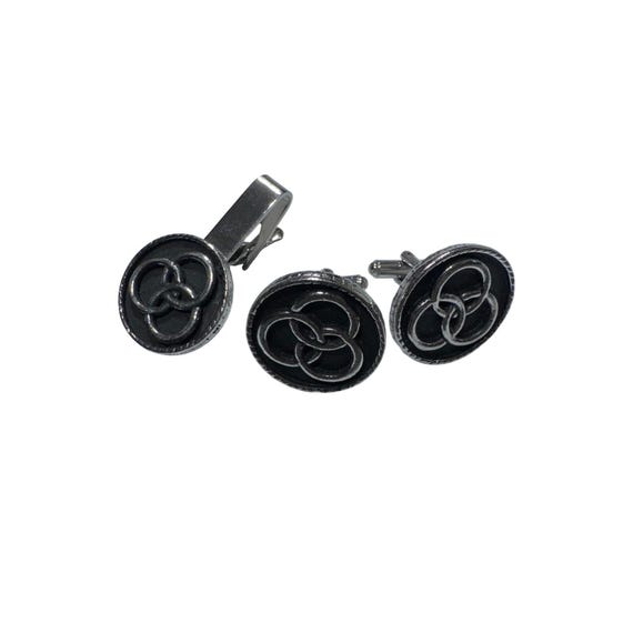 Silver Tone Interlocking Circle Design Cufflinks … - image 2