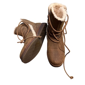 UGG Australia Women VTG Brown Leather Shearling-Lined Lace-Up Ankle Boots Size 8 Classic