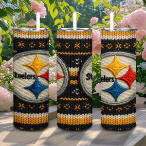 ColorFlow | ピッツバーグ・スティーラーズ風クリスマスセーター 20オンス スキニータンブラー（ストロー付き）