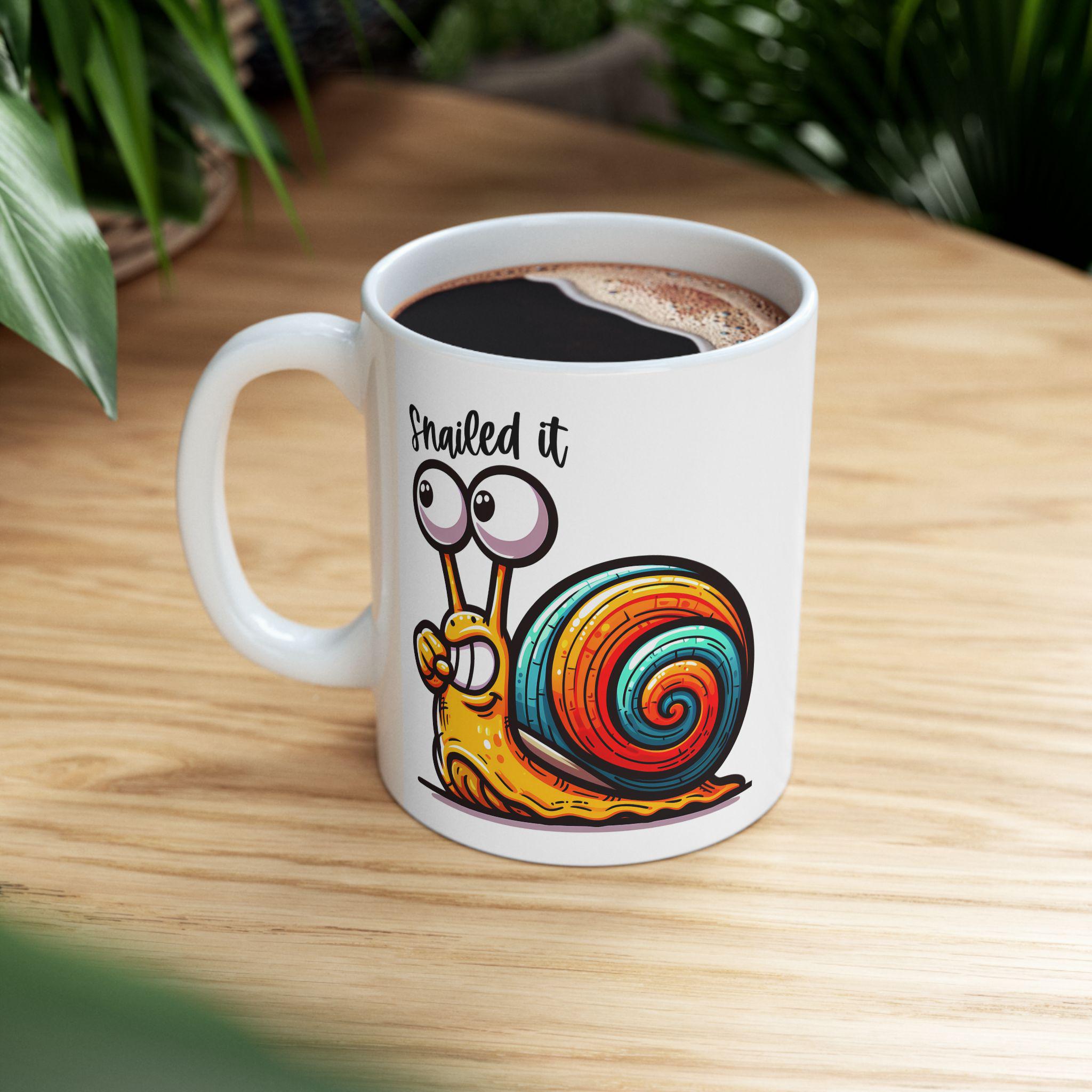 Taza De Café Con Caracol En Acuarela: Un Regalo Divertido Para
