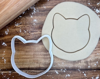 Tagliabiscotti a forma di faccia di gatto