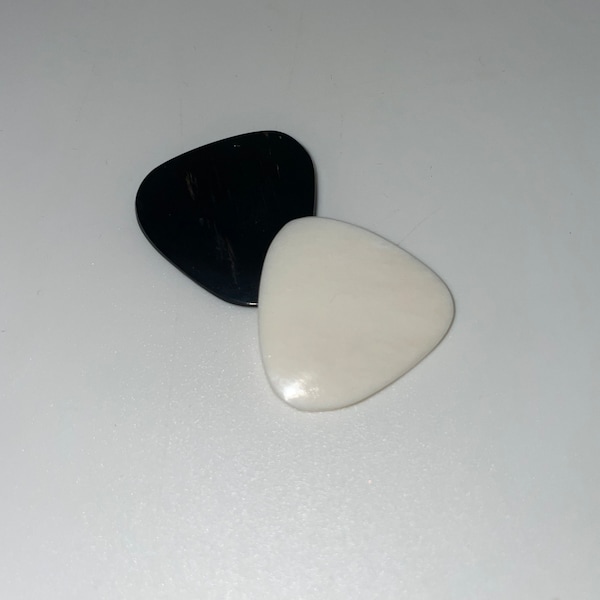 Guitar Pick- Bovine Bone/Water Buffalo Horn