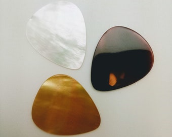 Mother of Pearl Guitar Pick