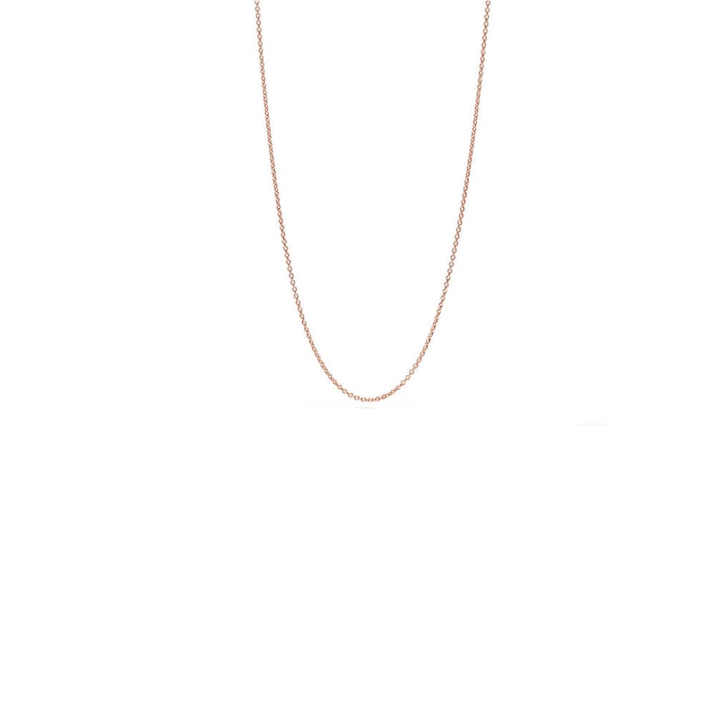 K&ouml;nnte beinhalten: Eine zarte Halskette aus ros&eacute;goldener Kette. Die Kette ist d&uuml;nn und hat ein schlichtes Design.