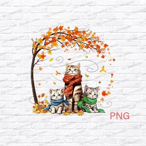 Puede incluir: Ilustración de tres gatos con bufandas bajo un árbol con hojas de otoño. El gato adulto tiene una bufanda roja, y los gatitos tienen bufandas azules y verdes. El fondo es una pared de ladrillos blancos.