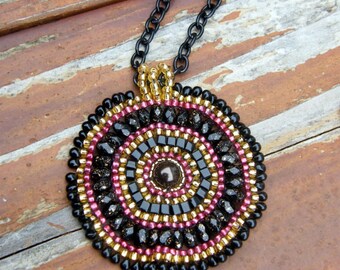 Red and Gold Stylish and Fashionable Beaded Necklace