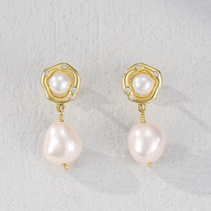 Gold Freshwater Pearl Drop Earrings, Baroque Pearl Stud Earrings for Women, CZ Flower Earrings for Wedding, Bridal Jewelry Gift for Girl