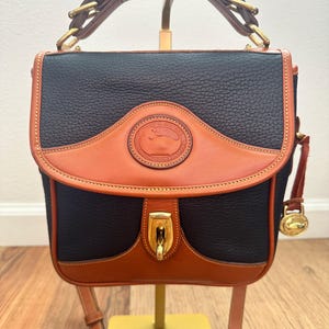 Vintage Dooney & Bourke AWL Carrier Bag