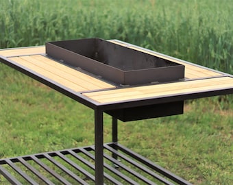 Tavolo da barbecue con camino incorporato: acciaio verniciato a polvere e legno duro