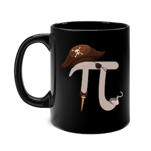 Taza de café divertida con temática del Día de Pi para amantes de los piratas y las matemáticas. Regalo ideal para hombres y mujeres.