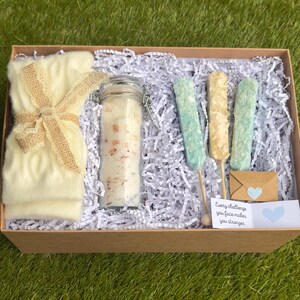 Sympathy-cadeaumand Zacht, comfortabel bad Inweken Verzorgingspakket Verzacht de huid Spier genezen Zout Spa-set voor haar Sweet Card Selfcare Body Shower Kit
