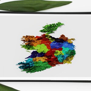 Carte du relief ombragé de l'Irlande - carte topographique et administrative 3D.