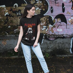 Naoko Kirino T-shirt, retro skräckmangastil, japansk streetwear från 90-talet bild 6