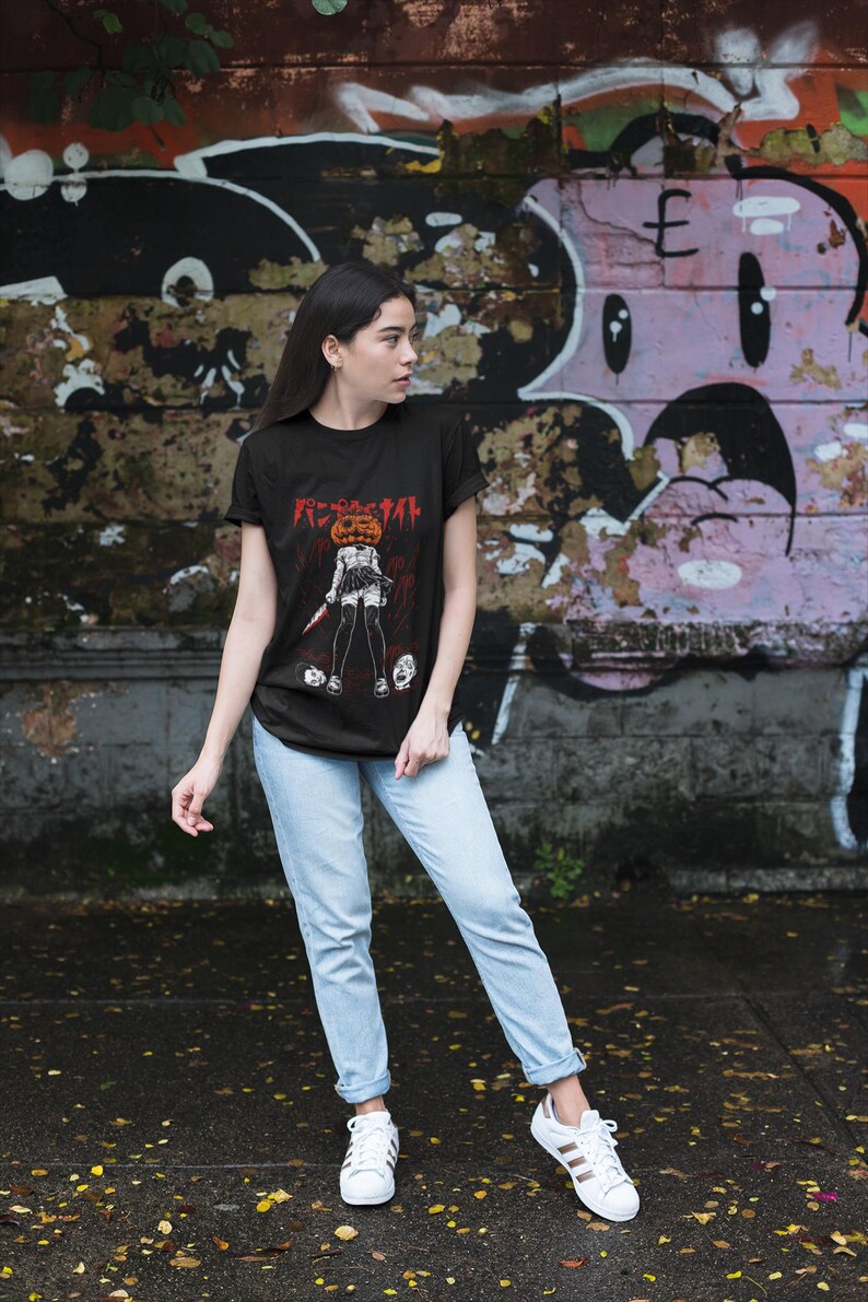 Naoko Kirino T-shirt, retro skräckmangastil, japansk streetwear från 90-talet bild 6