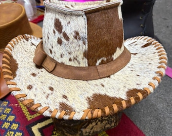 Sombrero de copa de piel de vaca hecho a mano: Sombrero steampunk estilo western de pelo sobre piel