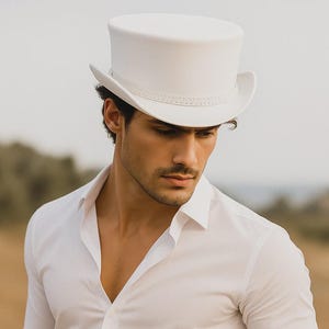 Handgemaakte witte lederen steampunk hoge hoed Victoriaans gotische cosplayhoed voor mannen en vrouwen Burning Man Festival-kostuum aangepaste lederen mode