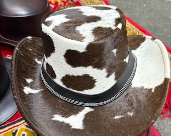 Chapéu de cowboy de couro bovino com pelo feito à mão: estilo western em couro legítimo
