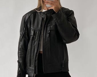 Chaqueta de cuero holgada de moda para mujer, conjunto moderno y elegante, material duradero, prenda exterior con clase, estilo único.