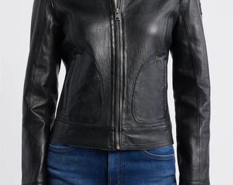 Zwart leren damesjack, slim-fit jas met ritssluiting, klassieke kraagstijl, minimalistische alledaagse bovenkleding, herfst-/wintermode