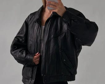 Chaqueta de cuero oversize elegante para mujer, de primera calidad, moda de invierno, estilo urbano atrevido, diseño elegante para mayor comodidad.